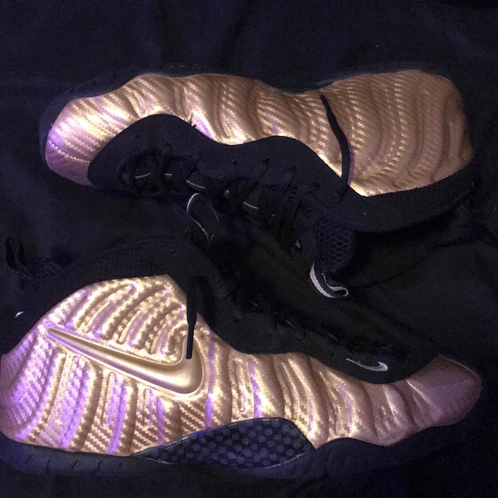AIR FOAMPOSITE ONE "METALLIC GOLD"